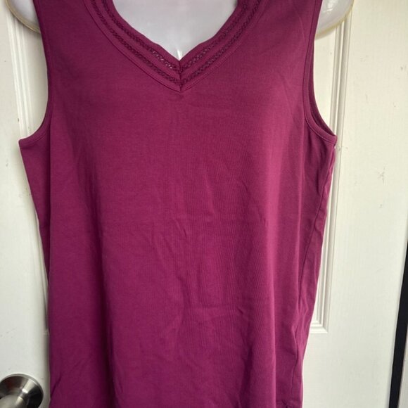 UnbrandedV-NECK purple rose tank size small - Picture 3 of 6
